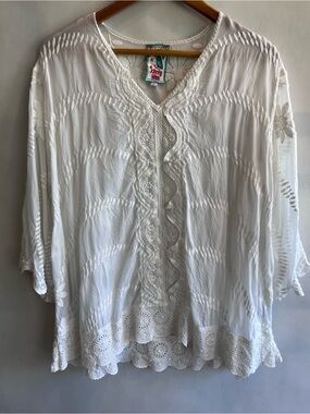 Johnny Was White Flower Embroidered Floral Top